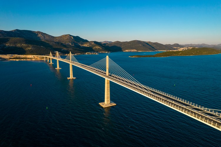 L’Europa è più unita con il nuovo ponte di Pelješac della Croazia